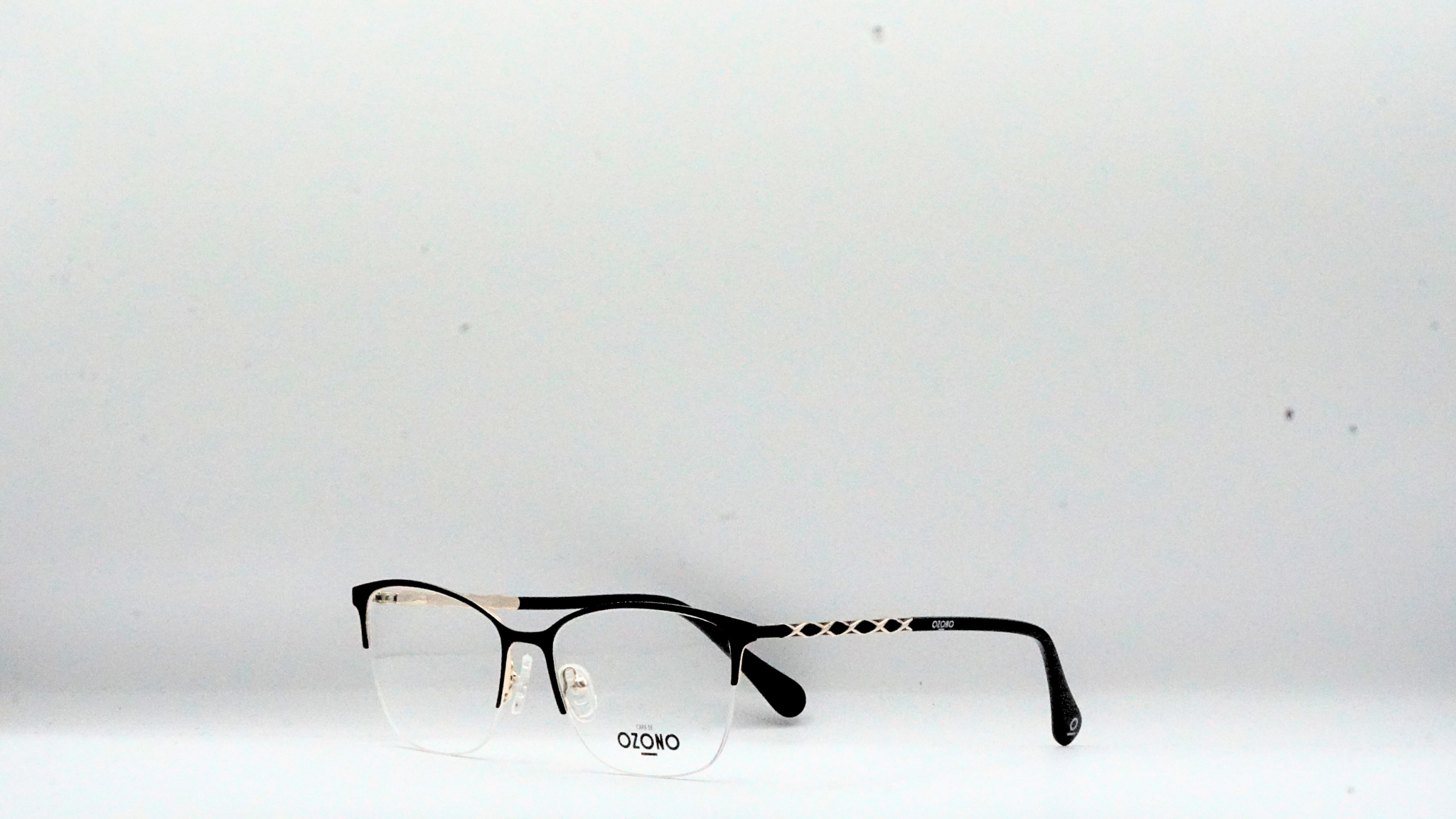 CAPA DE OZONO VCO.AOV13.0BLK.53